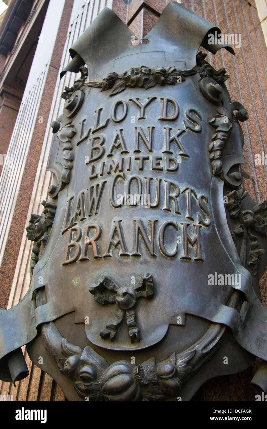 Lloyds Bank Law Courts Branch Sign Outside Of The Building On The