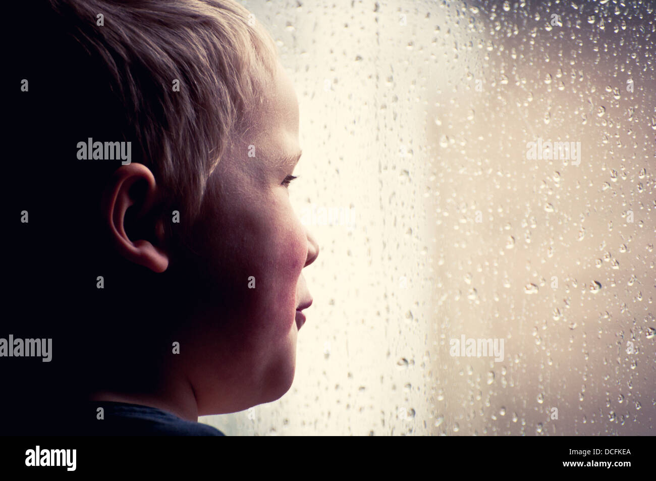 Children rainy day outside hires stock photography and images Alamy