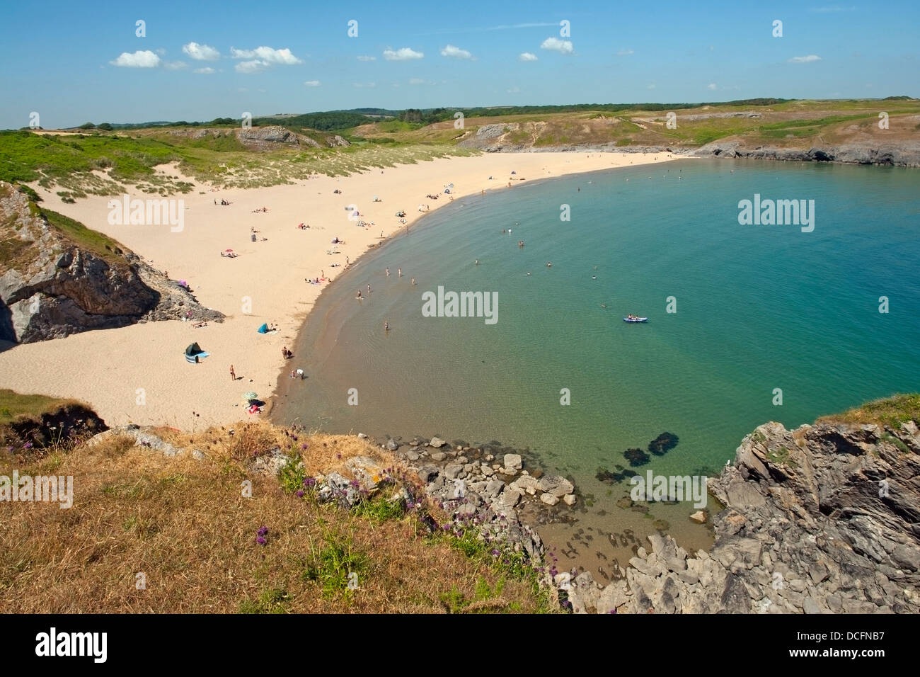 Broad Haven South beach, in the Pembrokeshire Coast National Park and onThe Wales Coast Path Stock Photo