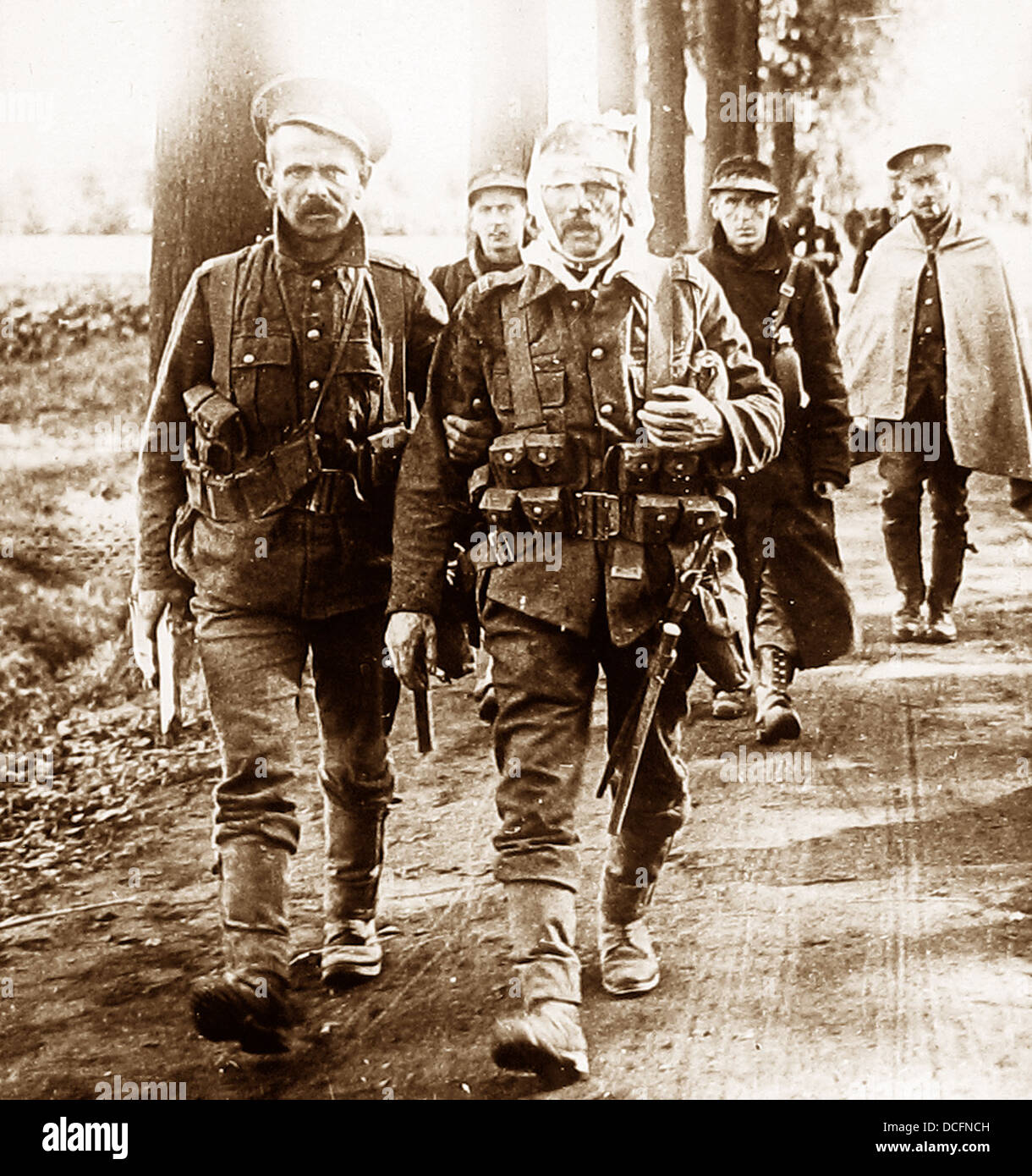 Wounded British soldiers returning from the Front Line during WW1 Stock Photo