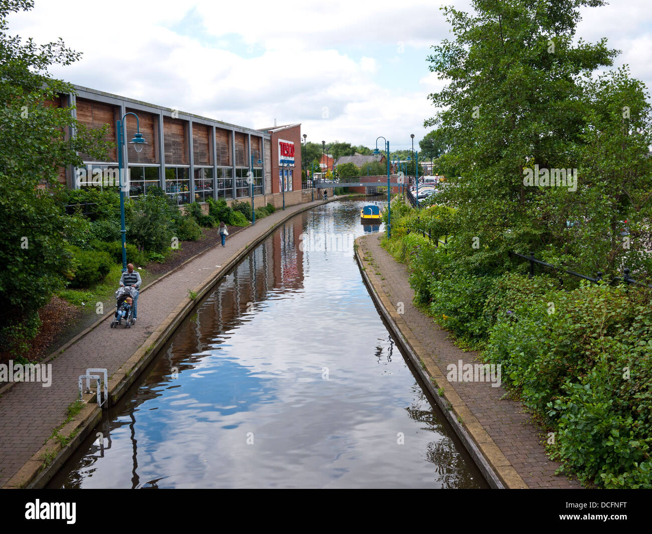 The Huddersfield Canal going through Stalybridge town centre