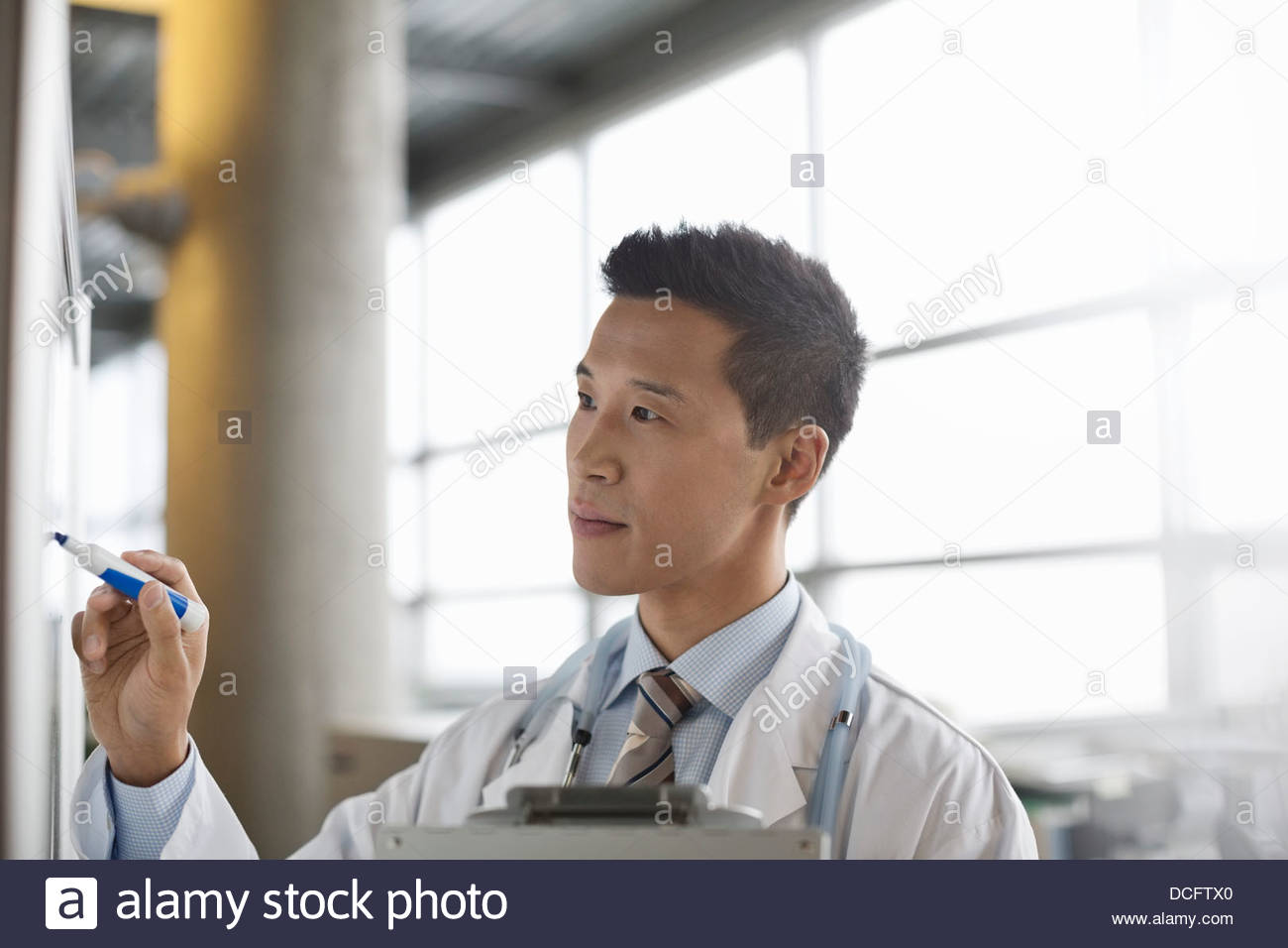 Medical writing board hi-res stock photography and images - Alamy
