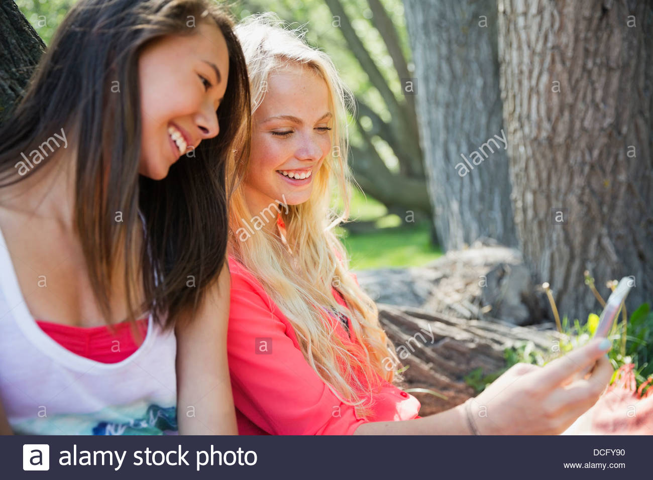 Portrait of two teenage girls hi-res stock photography and images - Alamy
