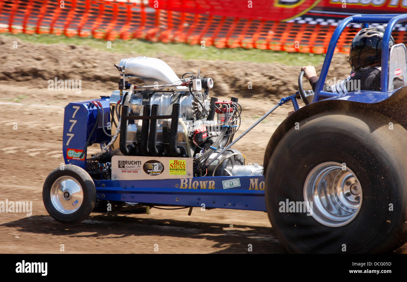 Tractor Pulling Competition Stock Photos & Tractor Pulling Competition