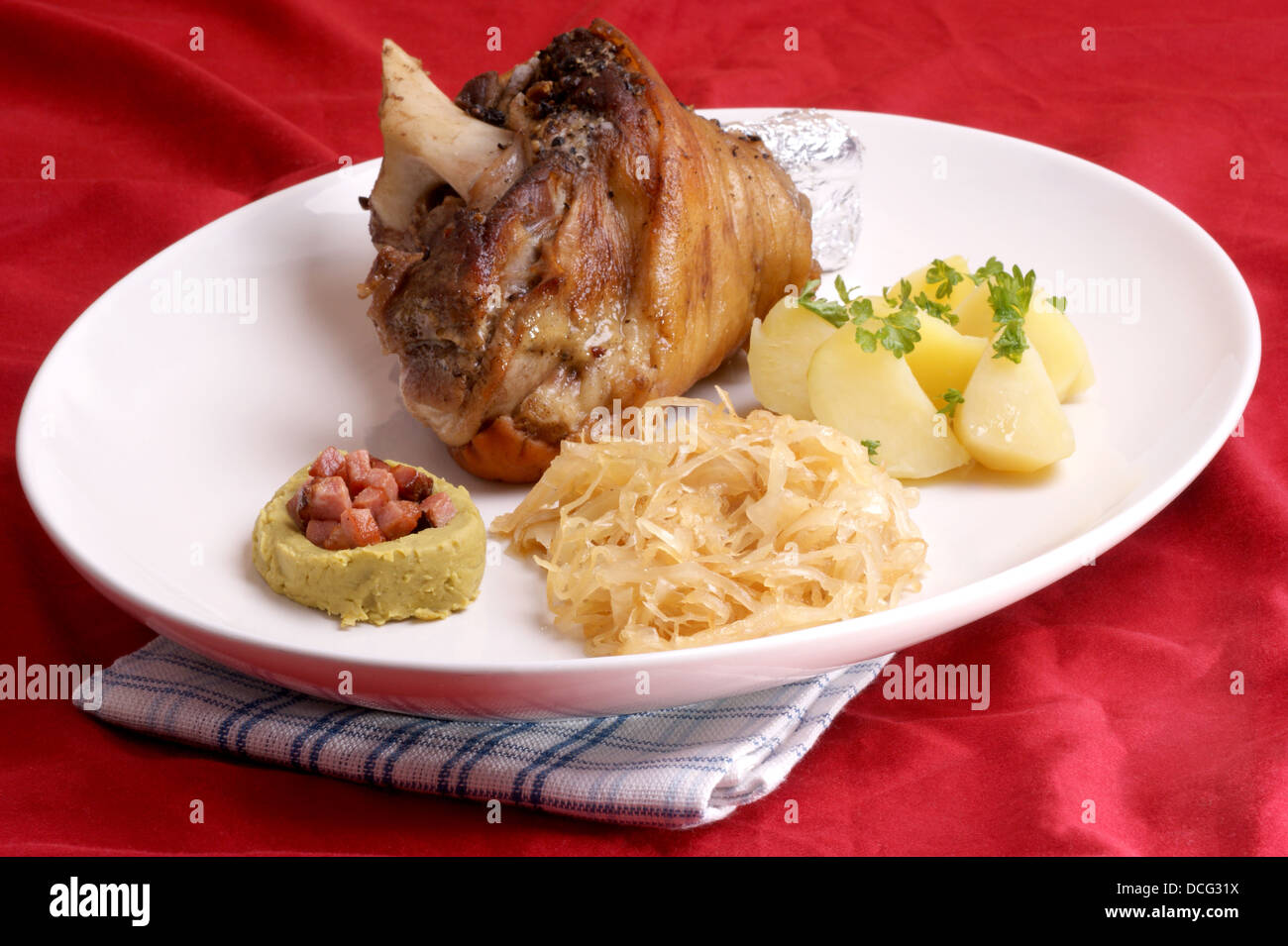 knuckle of pork and some organic sauerkraut Stock Photo Alamy