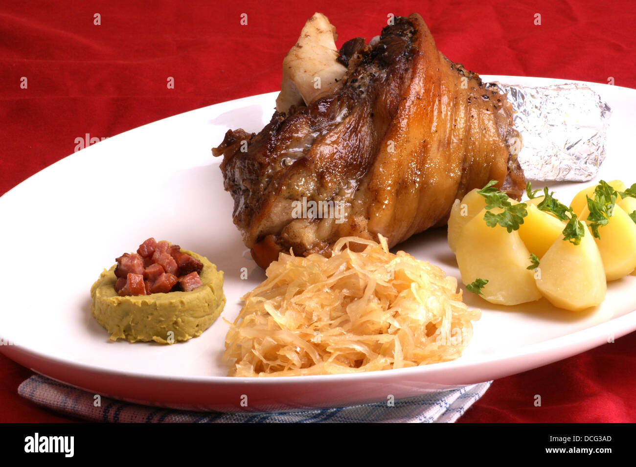 knuckle of pork and some organic sauerkraut Stock Photo Alamy