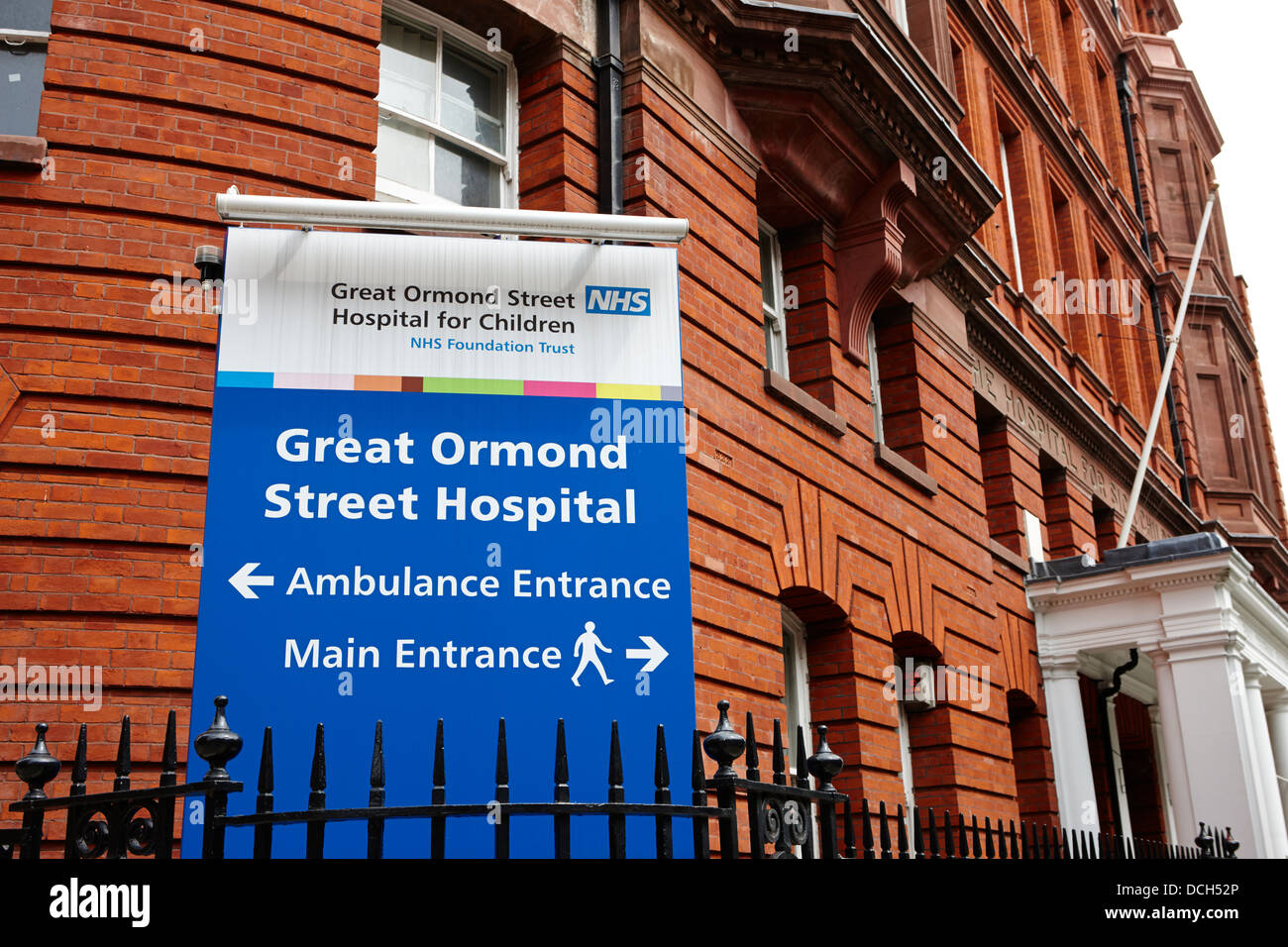 the paul o'gorman building royal hospital for sick children great ormond street London England UK Stock Photo