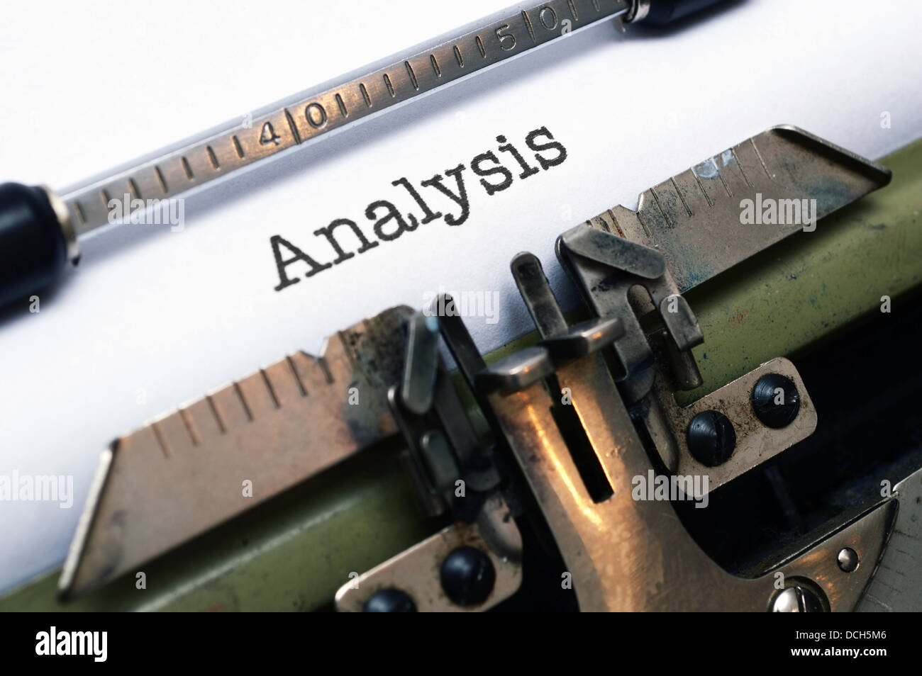Analysis text on typewriter Stock Photo - Alamy