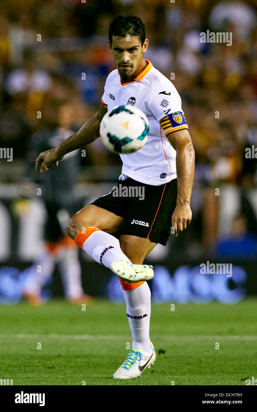 Valencia, Spain. 17th Aug, 2013. Defender Ricardo Costa of Valencia CF in action during the Spanish La Liga game between Valencia and Malaga from the Mestalla Stadium. Credit:  Action Plus Sports/Alamy Live News Stock Photo