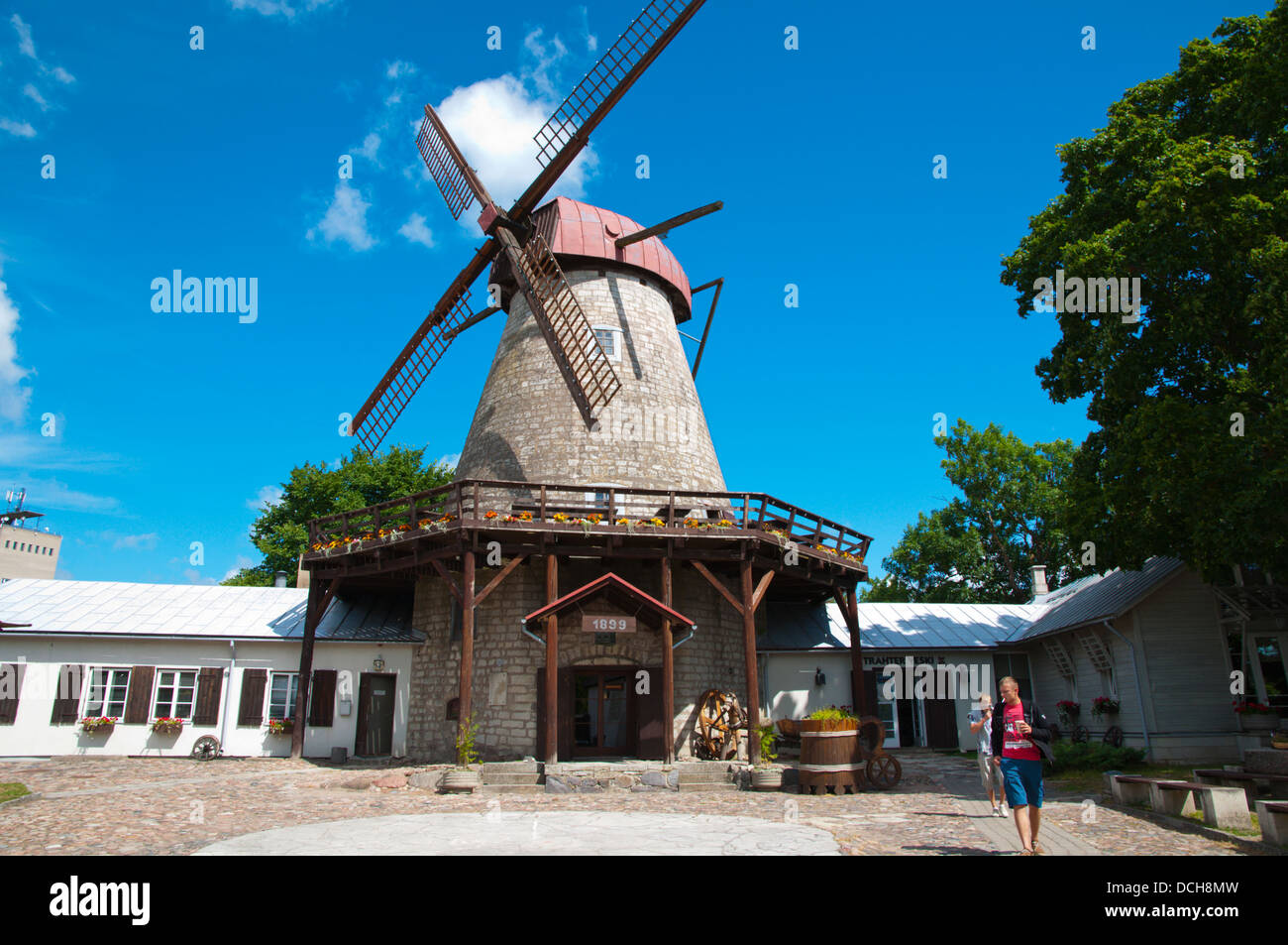 Windmill restaurant hi-res stock photography and images - Alamy