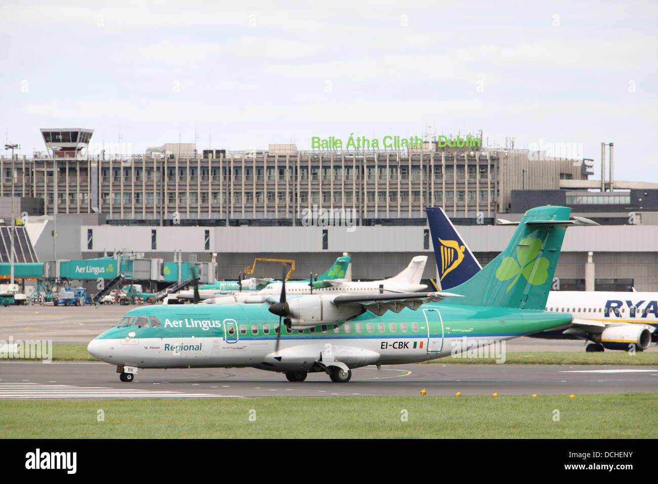 Aer lingus plane at dublin airport Stock Photo Alamy