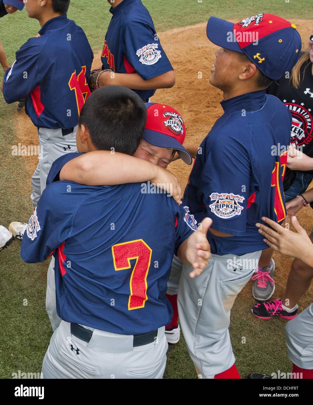 Aberdeen, Maryland, USA. 18th Aug, 2013. Players, coaches and host