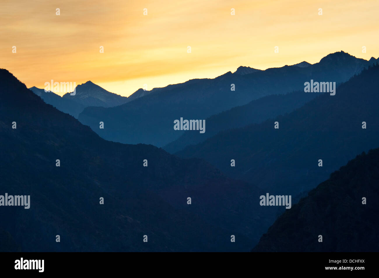 Dawn over mountains in Kings Canyon National Park, California Stock Photo