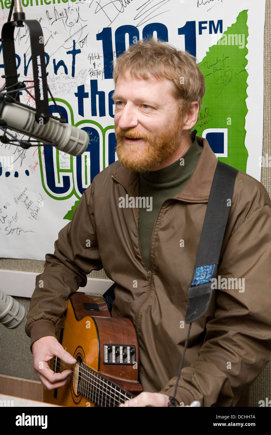 Recording artist David Lowery of the band Cracker performs with his