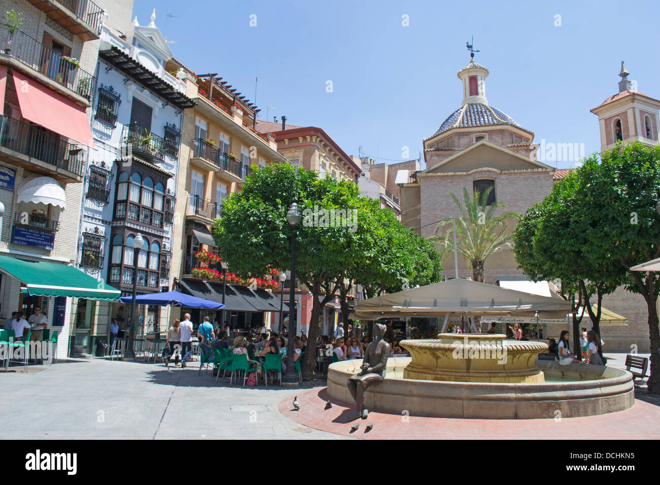 Cafe  & Fountain in the Plaza Las Flores, City of Murcia, Costa Calida, Spain Stock Photo
