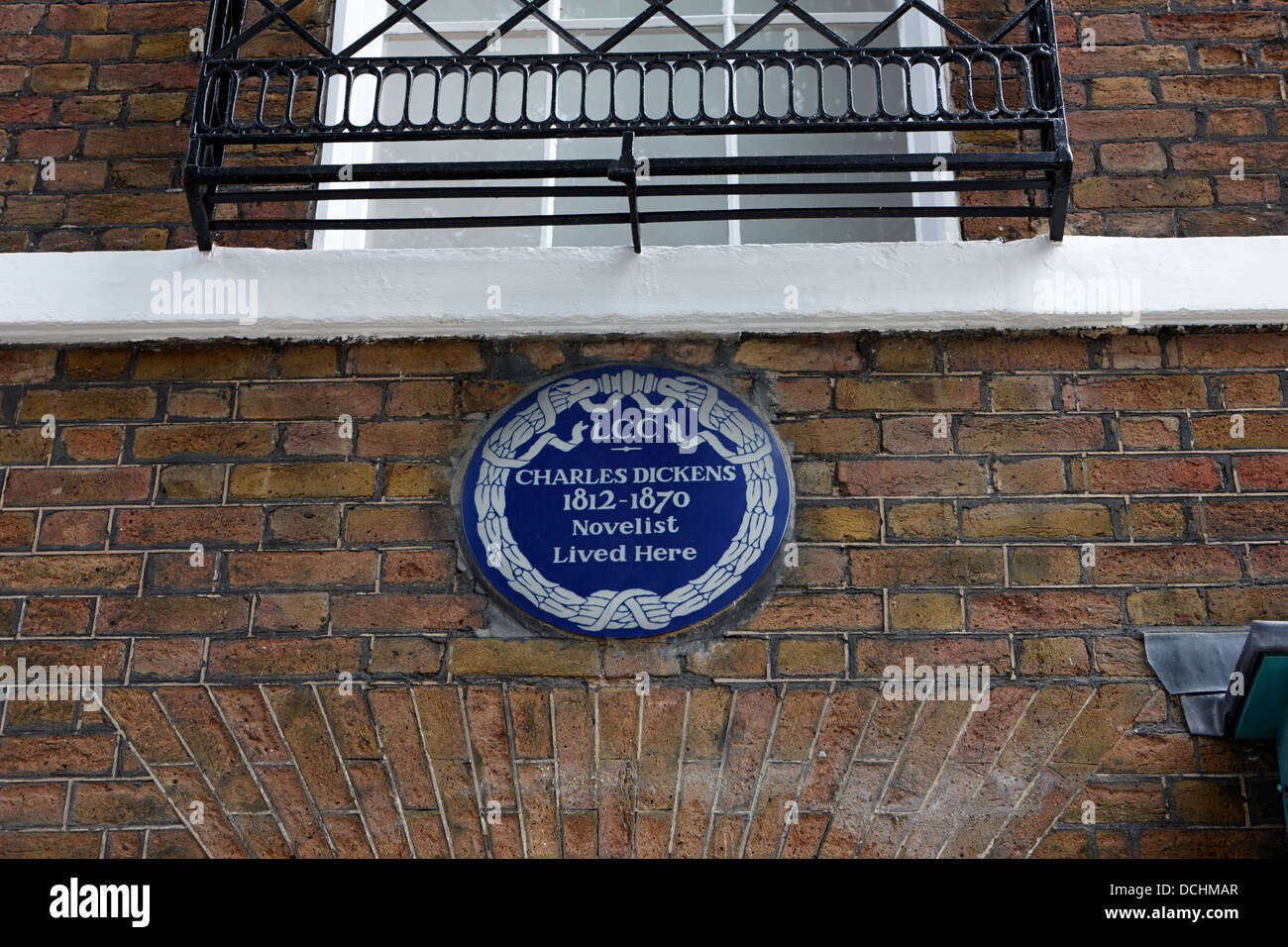 lcc blue plaque outside The Charles Dickens museum London England UK Stock Photo