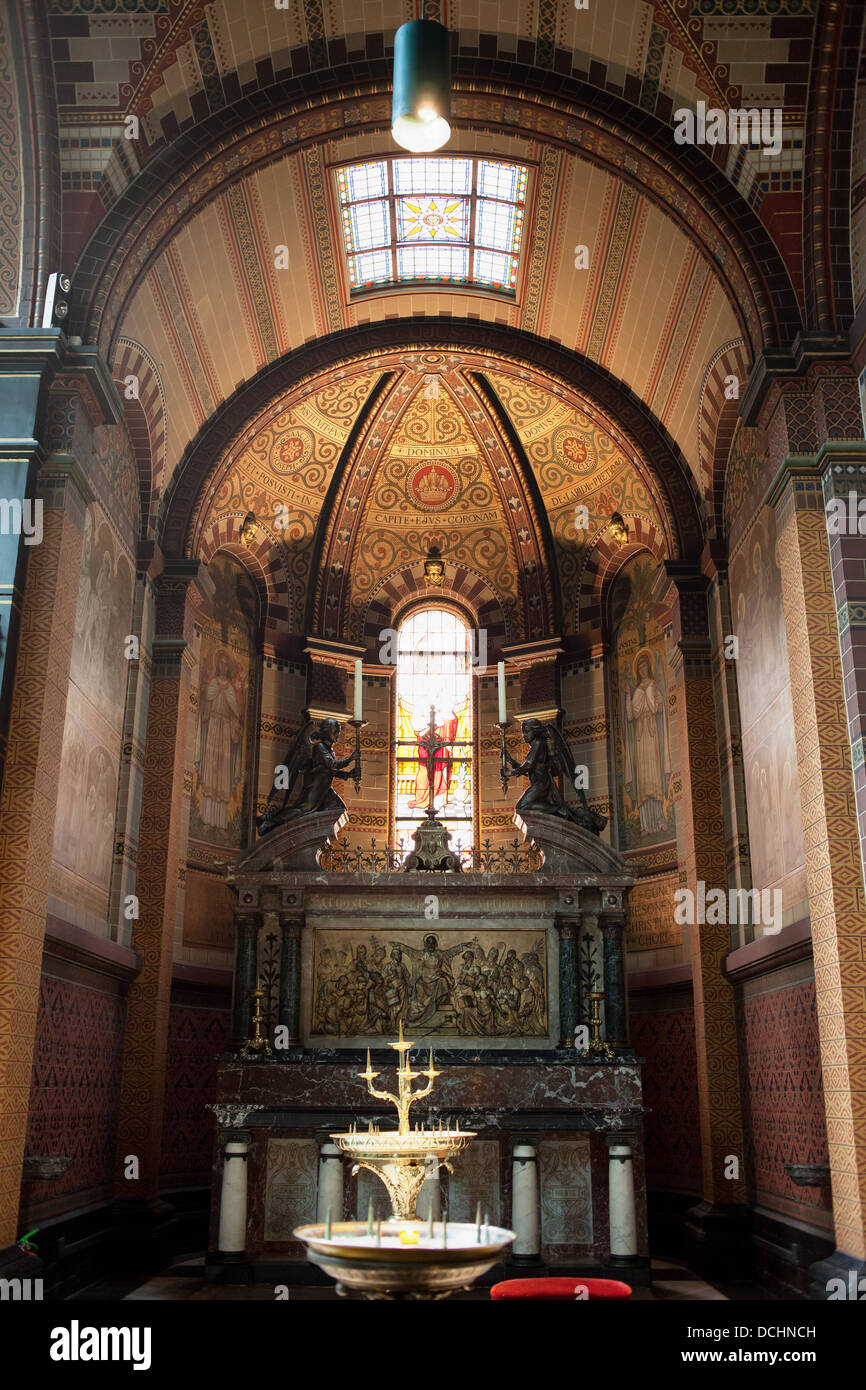 Tomb of saint nicholas hi-res stock photography and images - Alamy