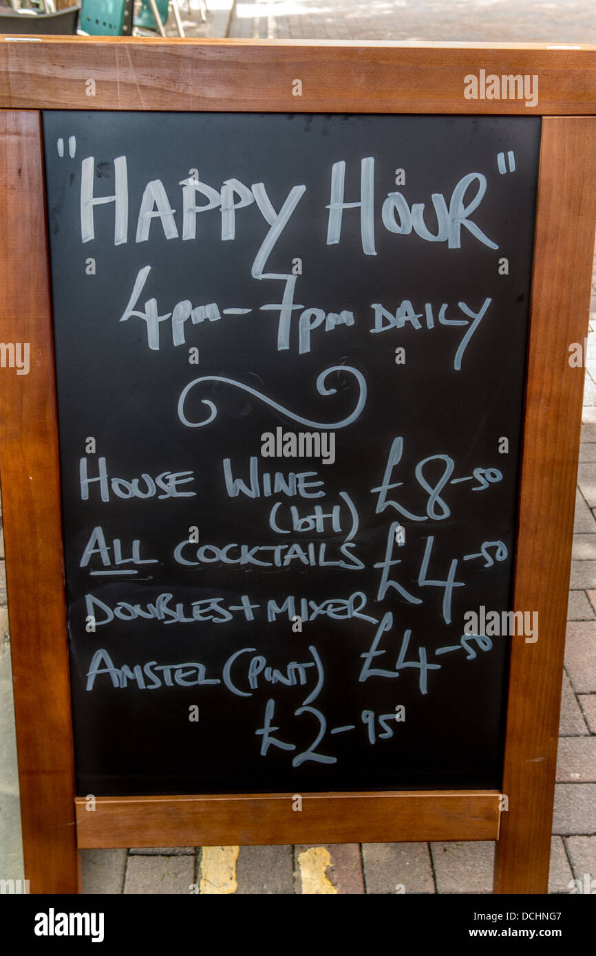 Happy hour sign hires stock photography and images Alamy