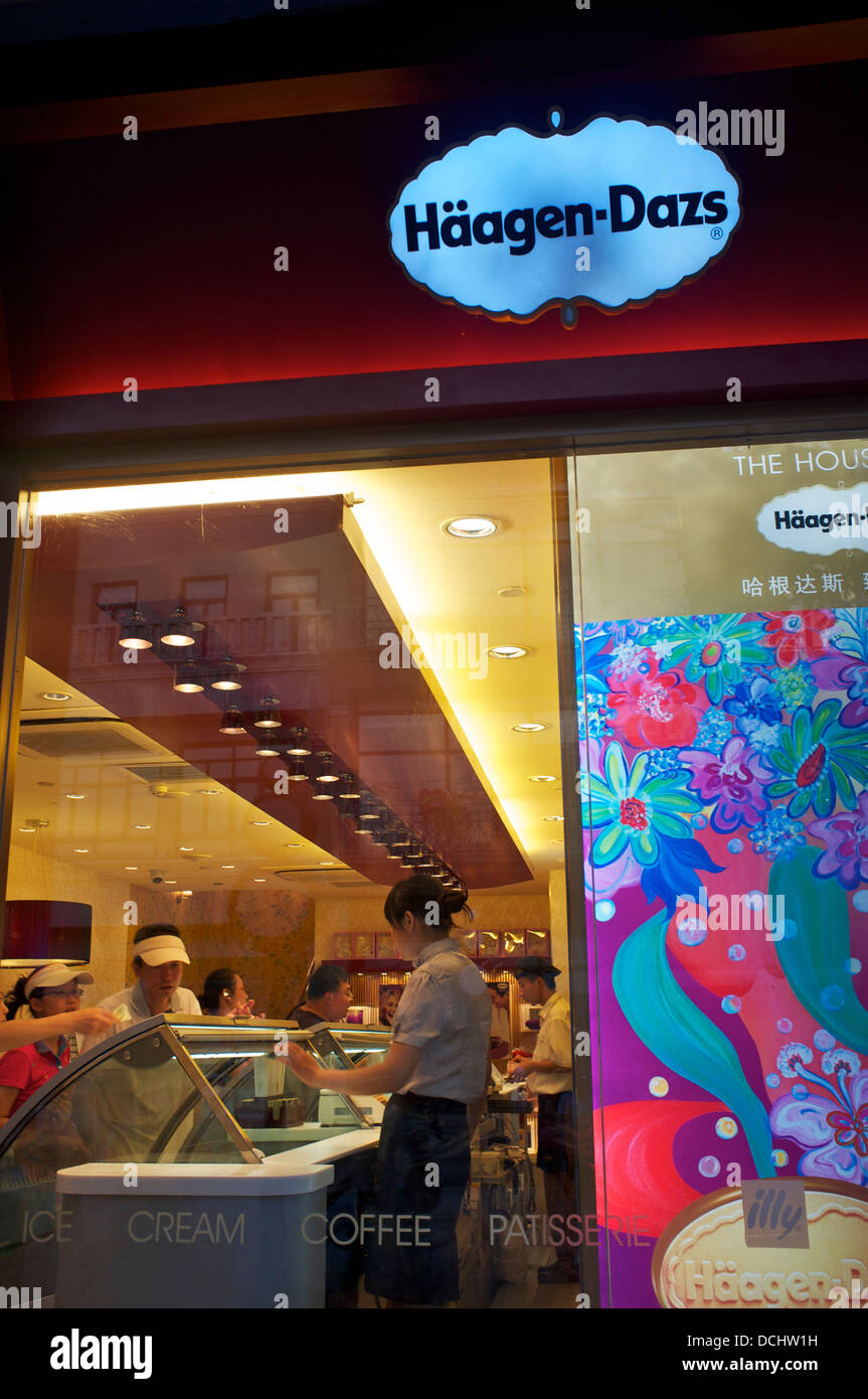 Haagen Dazs ice cream store in Beijing, China. 2013 Stock Photo