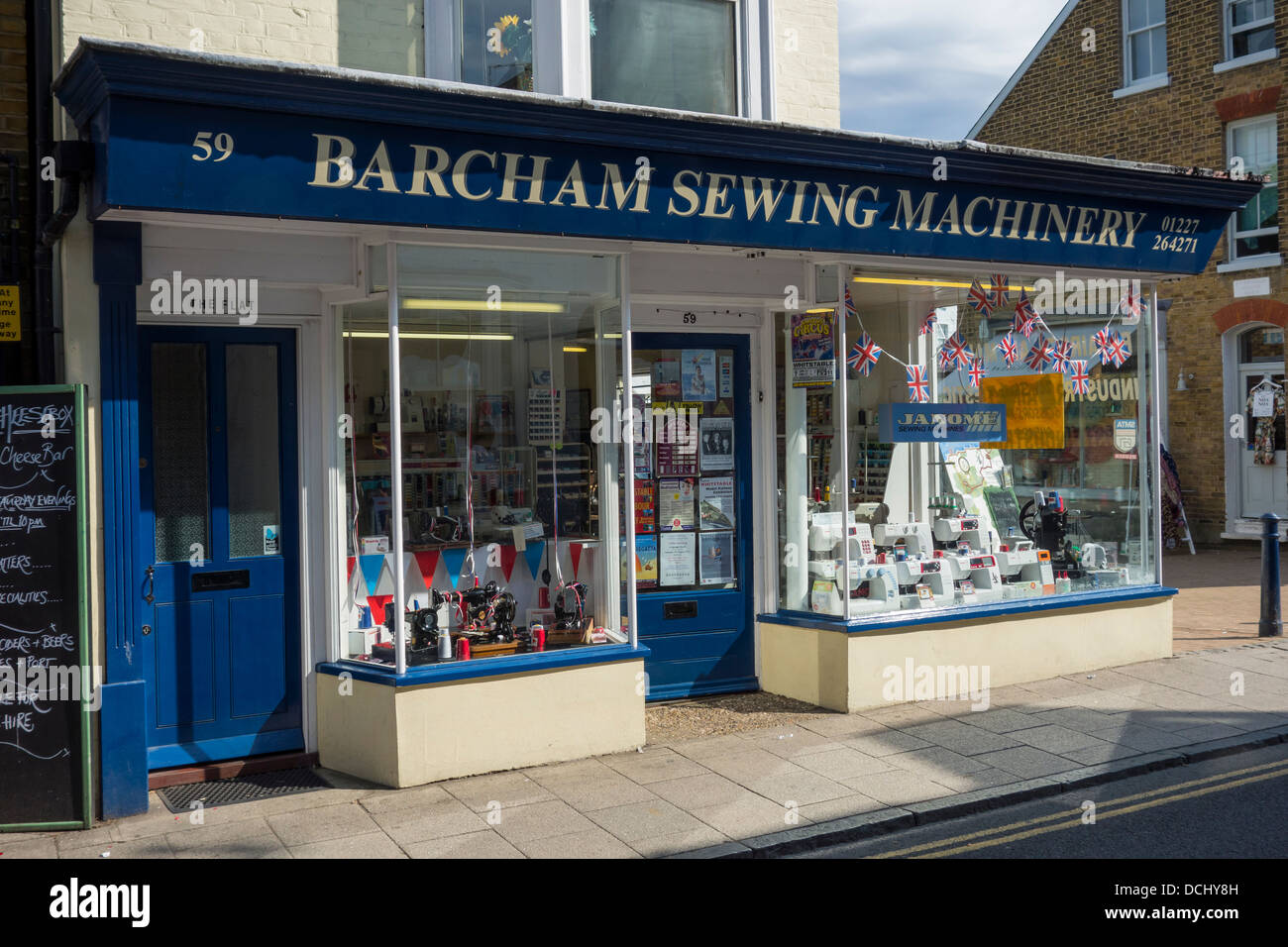 Machine shop hires stock photography and images Alamy