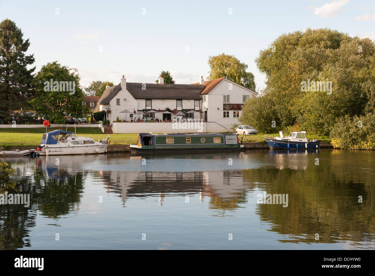 The Pike and Eel pub on the River Great Ouse at Needingworth