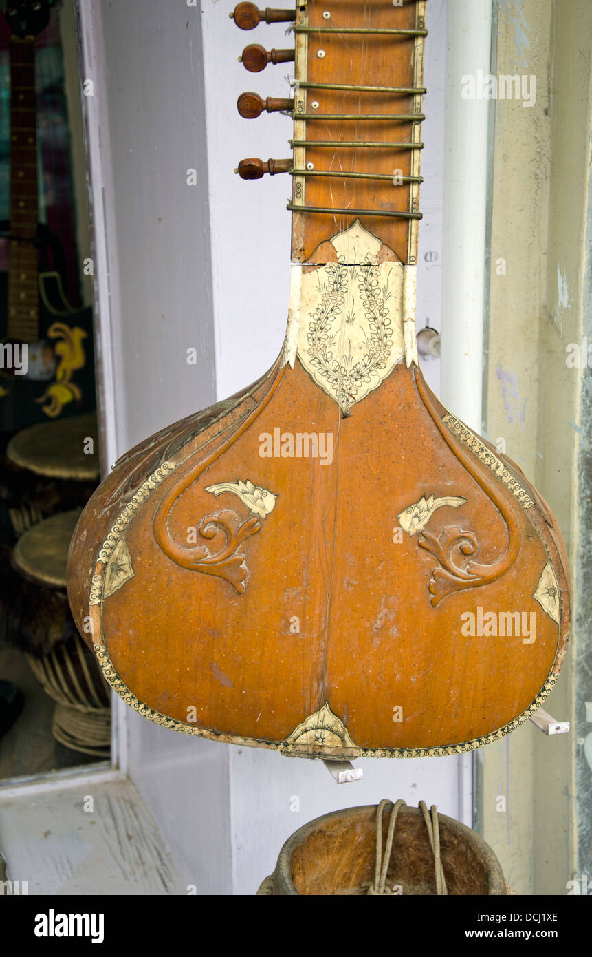 String Instrument Stock Photos & String Instrument Stock Images Alamy