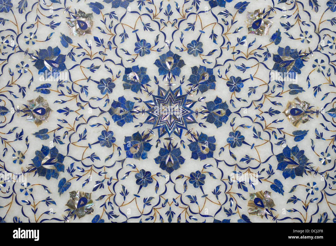 Inlaid white marble tabletops for sale - Agra, India with lapis lazuli, malachite, cornelian Stock Photo