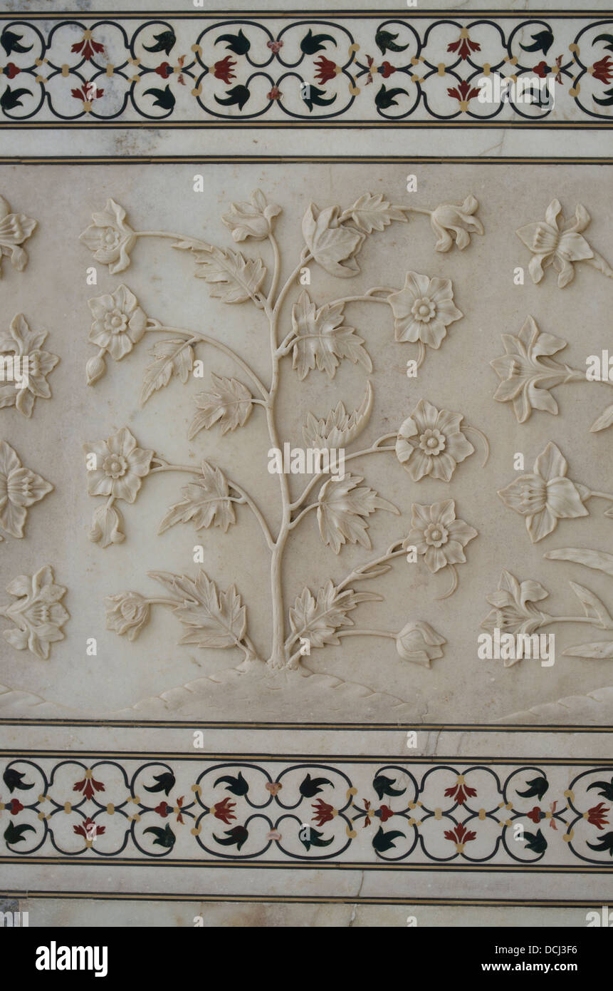 Taj Mahal White Marble Mausoleum details  - Agra, India Stock Photo