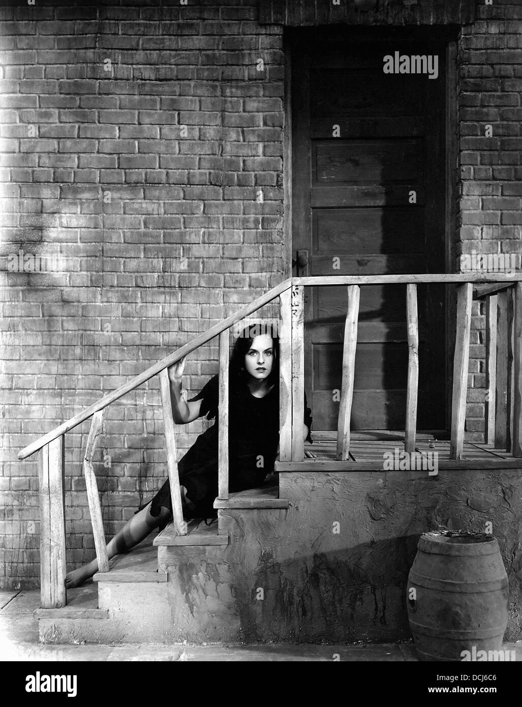 Charlot times charlie chaplin directed by charlie chaplin united