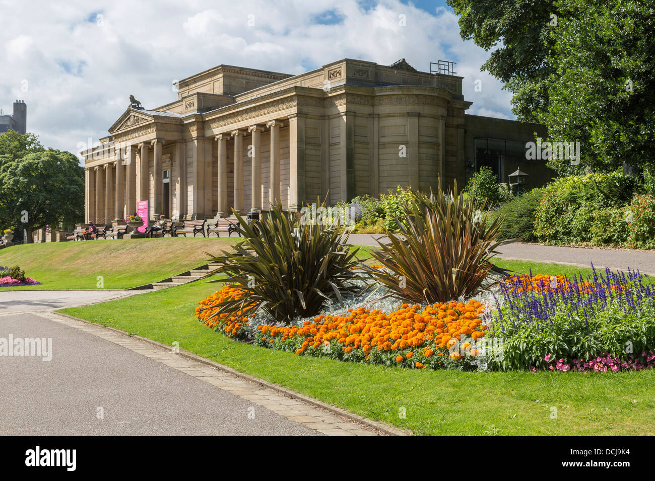 Weston Park Museum, Sheffield, incorporating the Mappin Art Gallery
