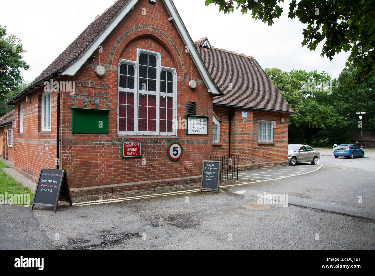 Yateley Hampshire Stock Photos & Yateley Hampshire Stock Images Alamy