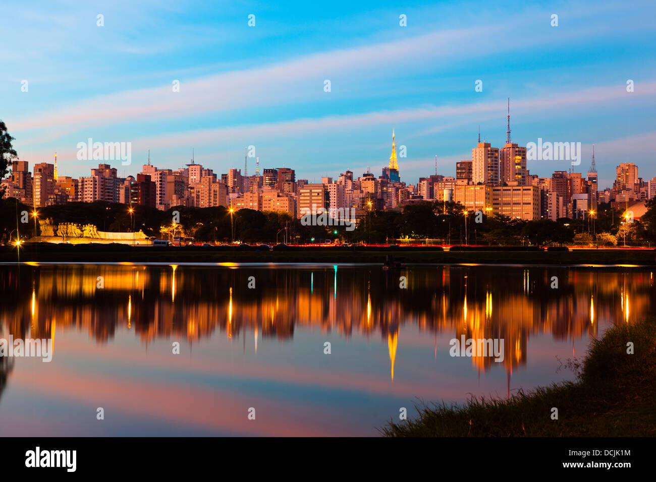 Sao Paulo skyline at sunset seen from Ibirapuera Park ...