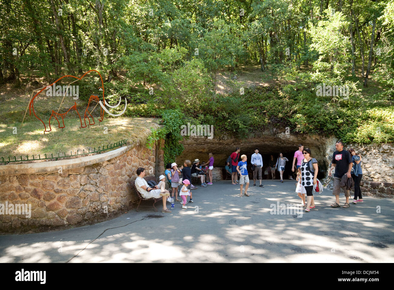 Tourists waiting at the entrance for a tour of the Grotte de Rouffignac ( Rouffinac Cave ), Perigord, Dordogne, France Europe Stock Photo