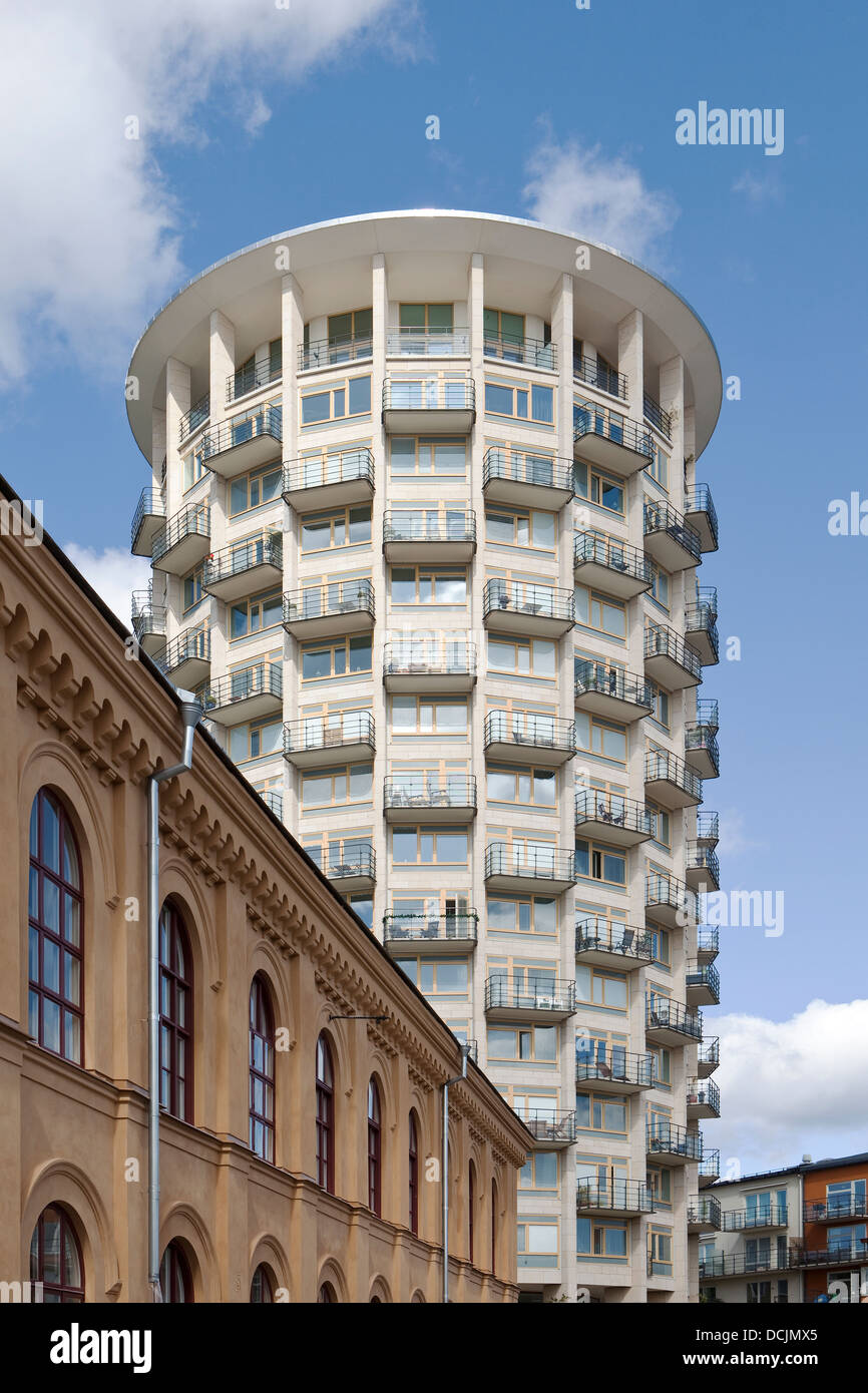Modern building towards blue sky Stock Photo - Alamy