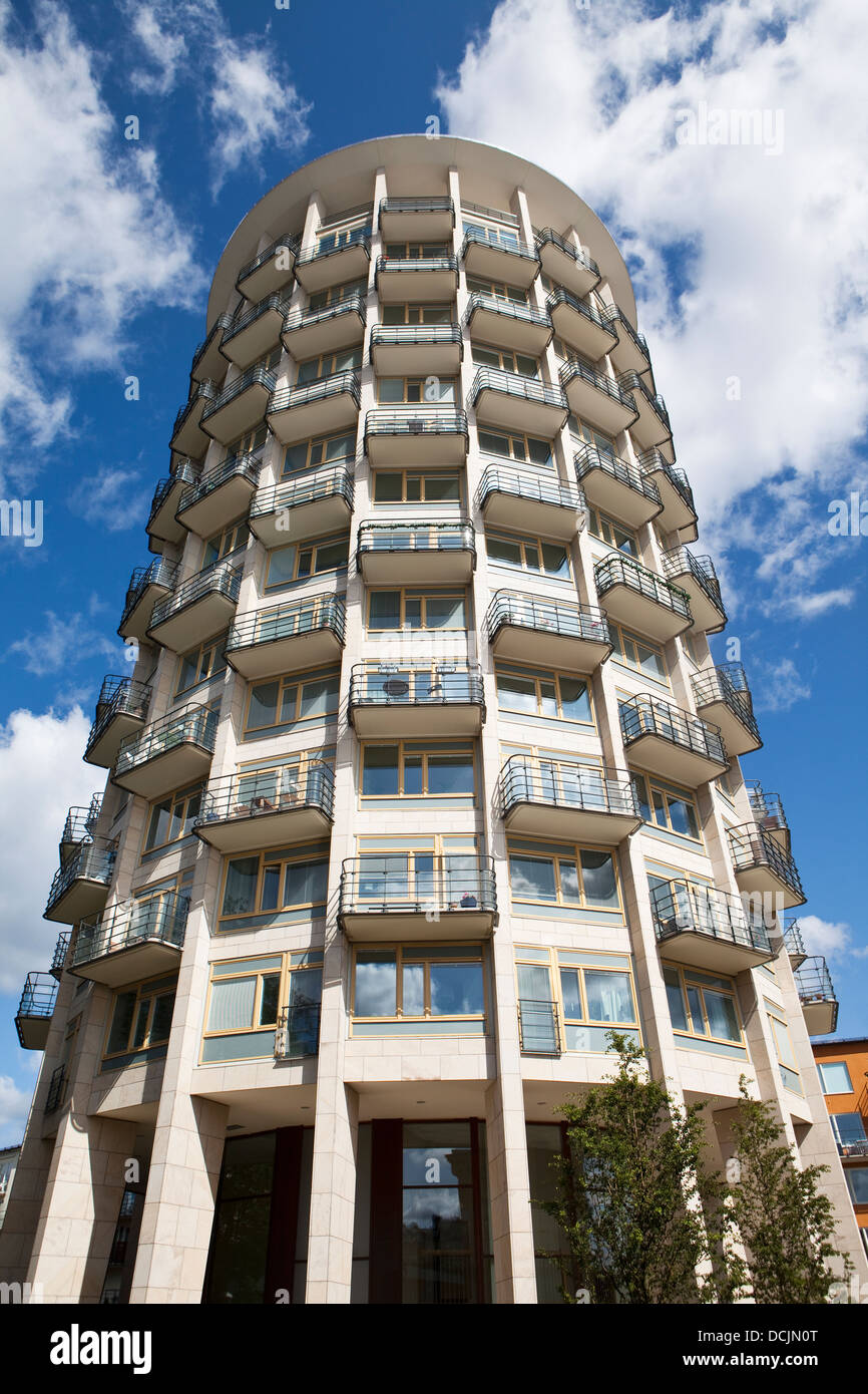 Modern building towards blue sky Stock Photo - Alamy