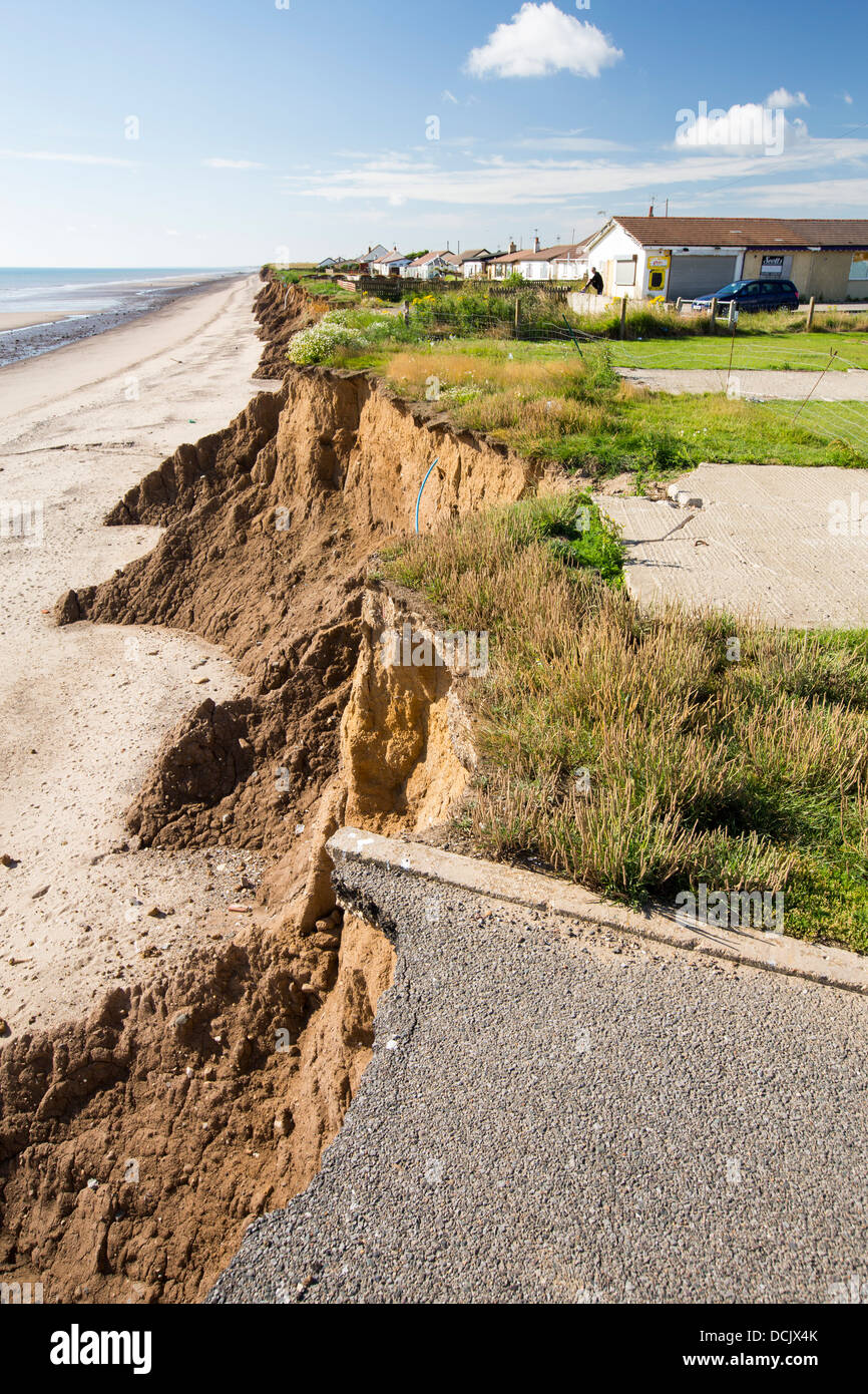Skipsea coastal erosion hi-res stock photography and images - Alamy