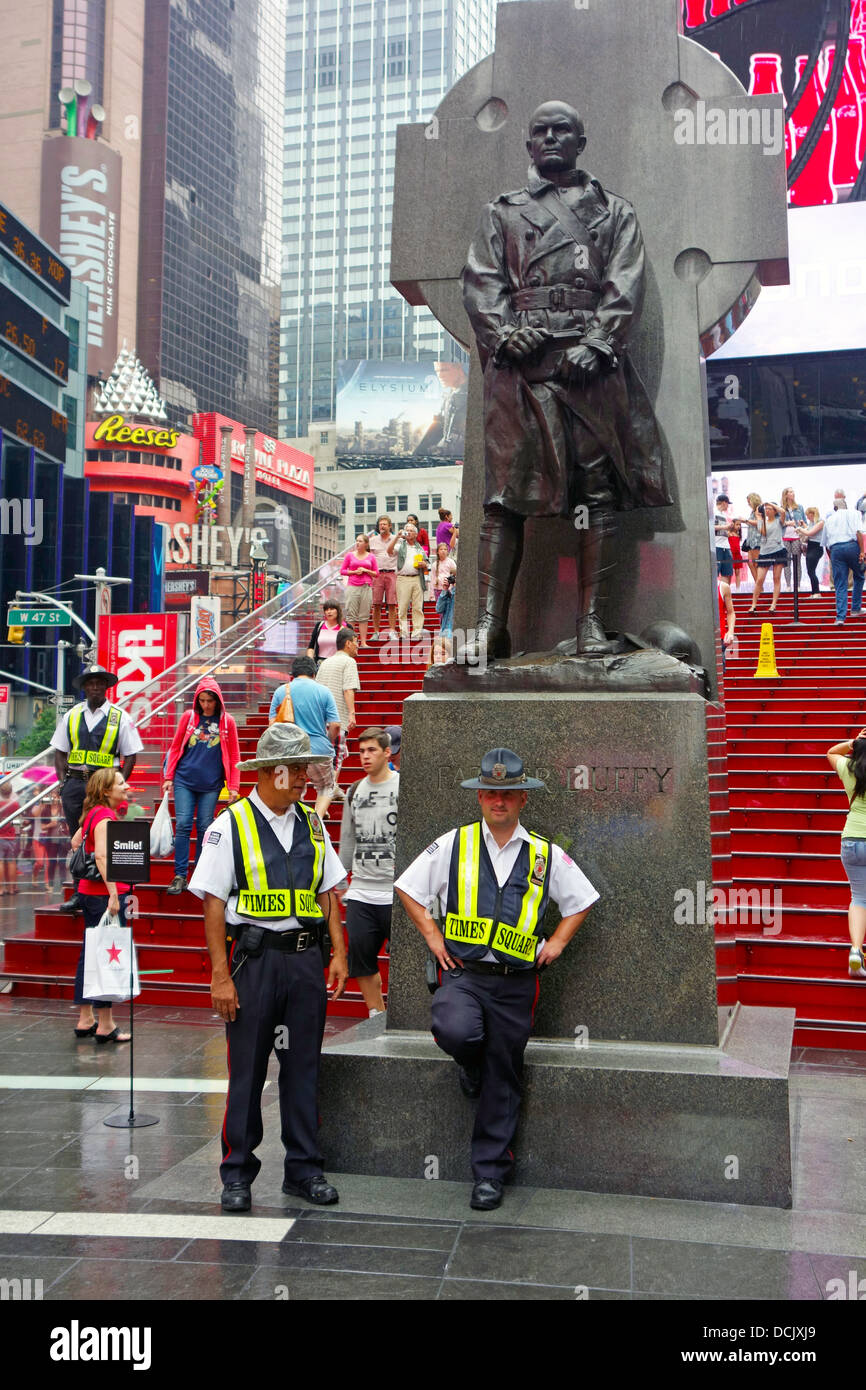 Father Duffy statue in Times Square Stock Photo Alamy