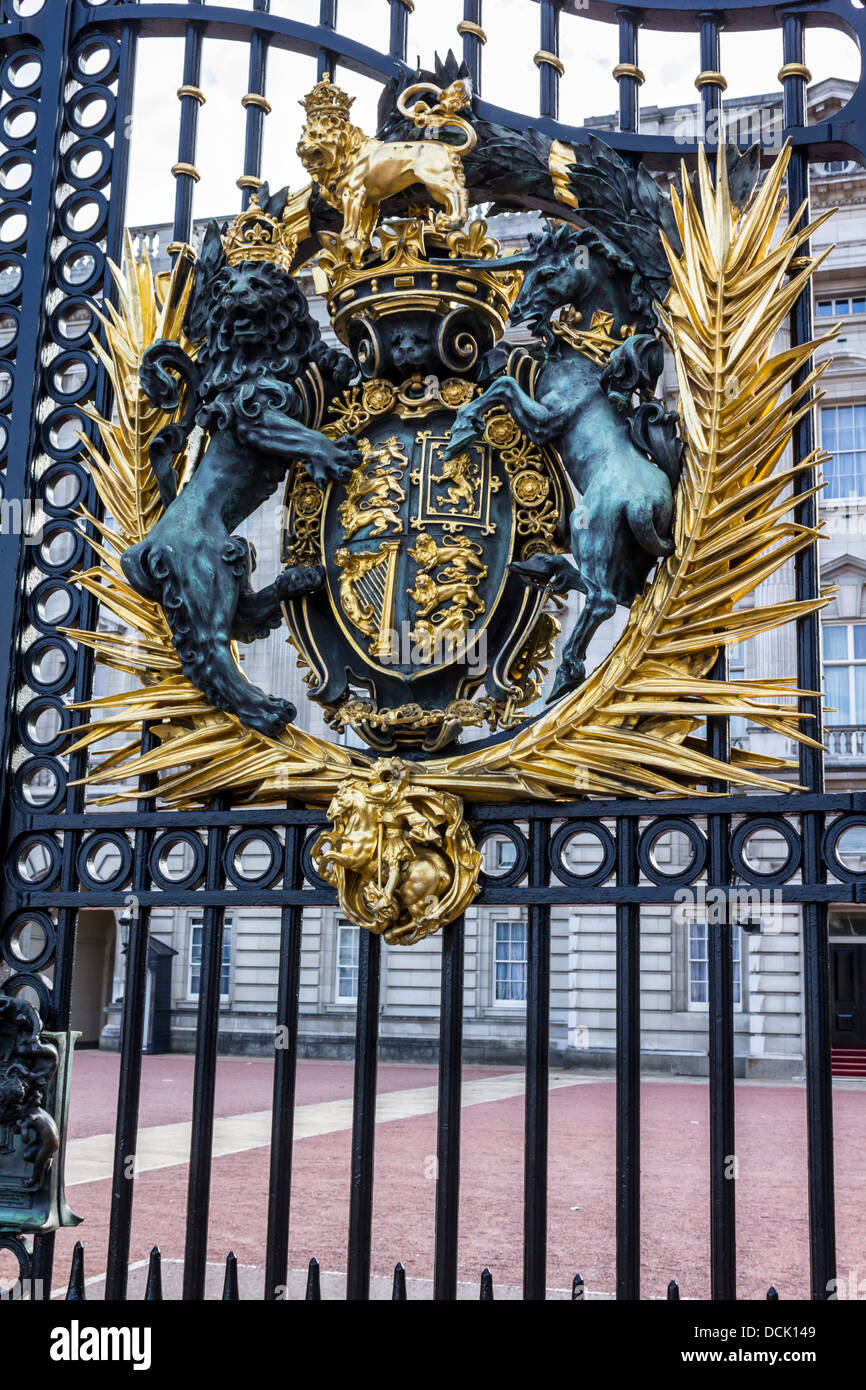 Royal Coat of Arms of the United Kingdom at Buckingham Palace Stock Photo