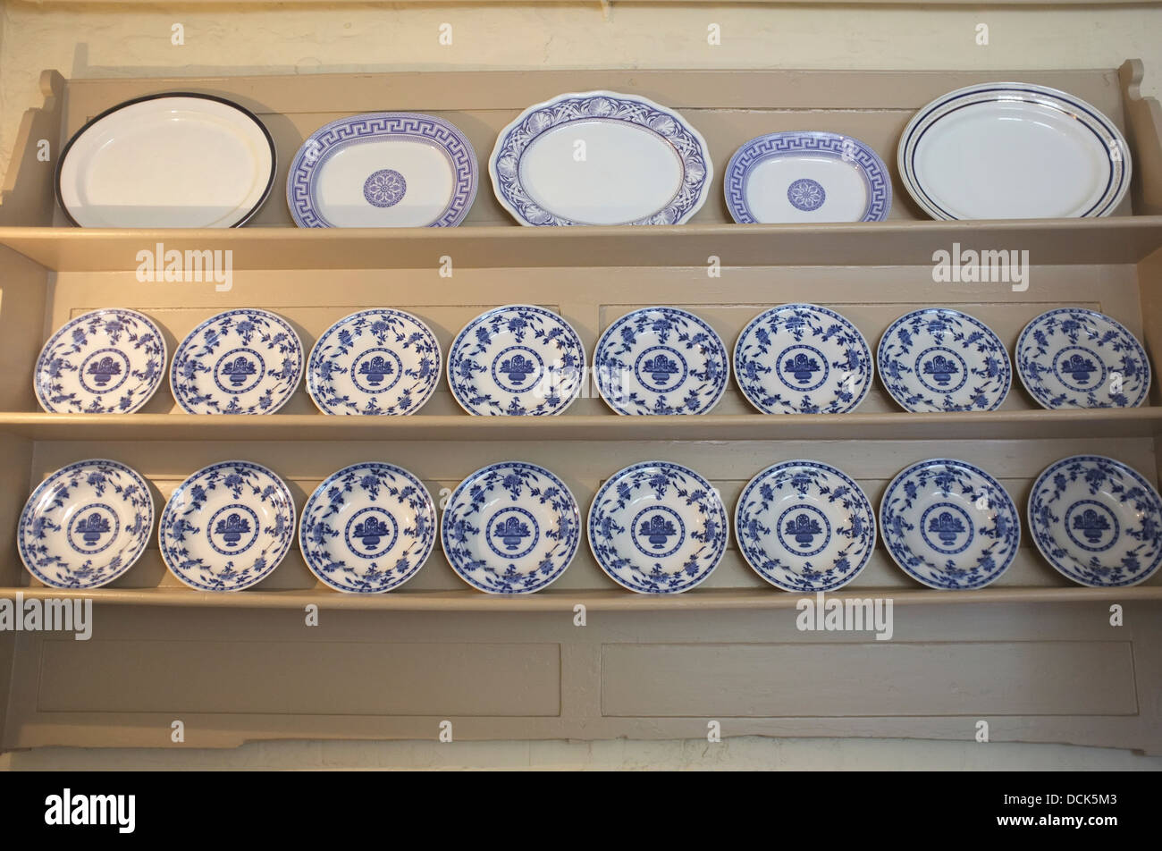 antique porcelain plates & dishes on shelves Stock Photo Alamy