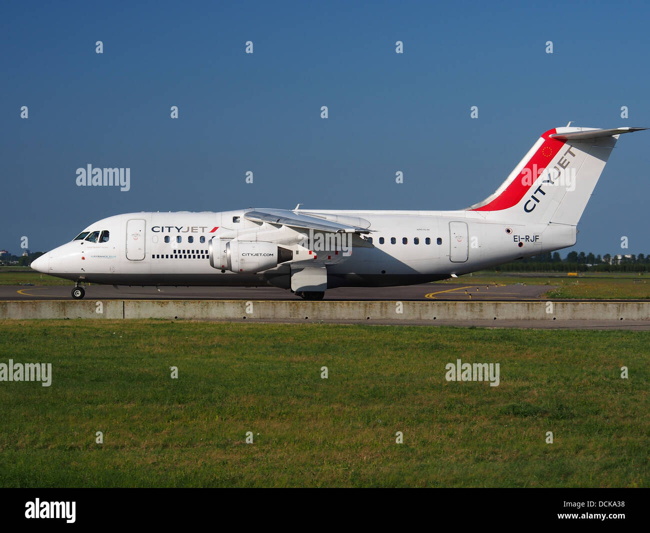 Avro Rj85 Factory Cityjet avro rj85 jet aircraft hi-res stock photography and images - Alamy