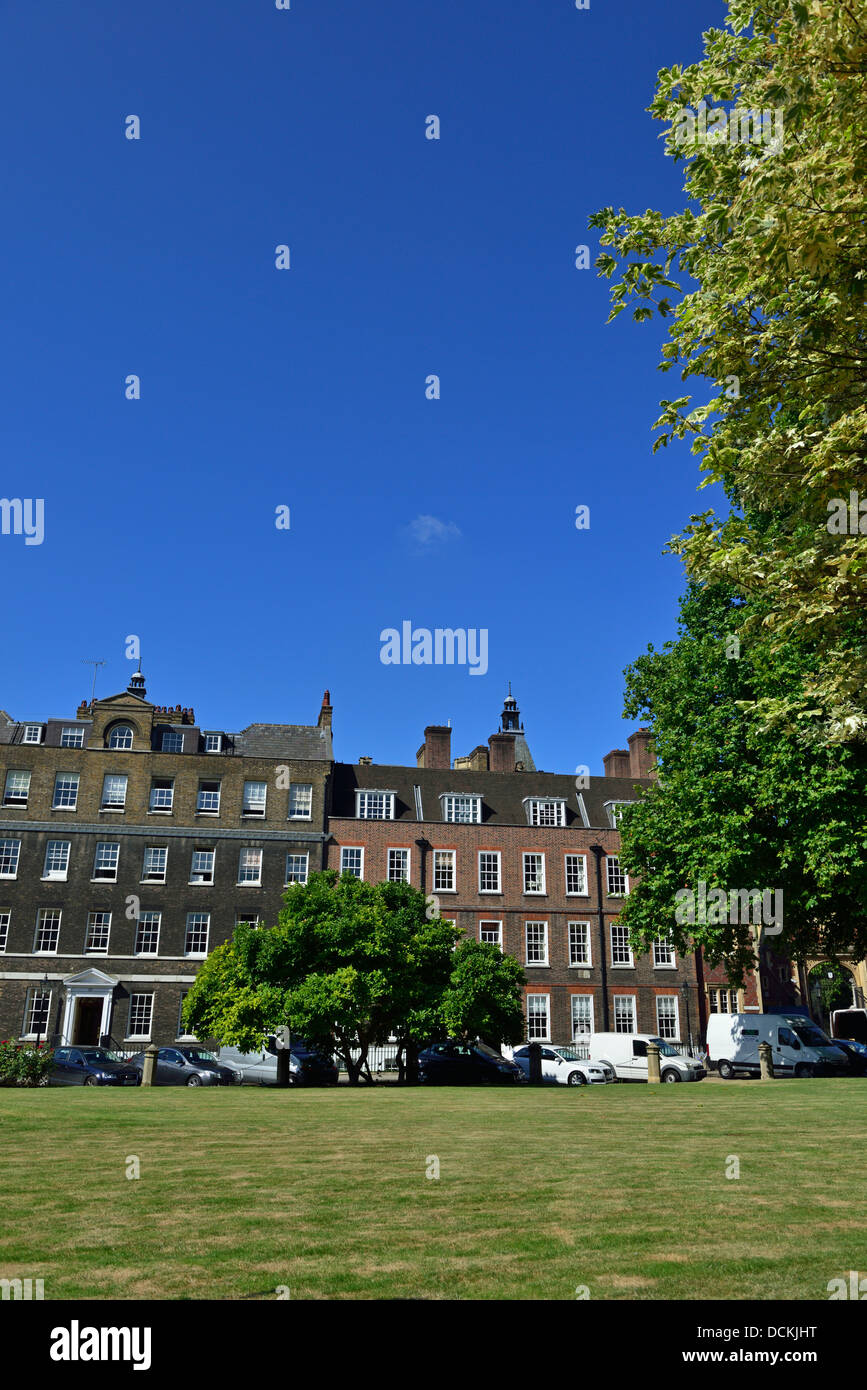New square lincoln's inn hires stock photography and images Alamy