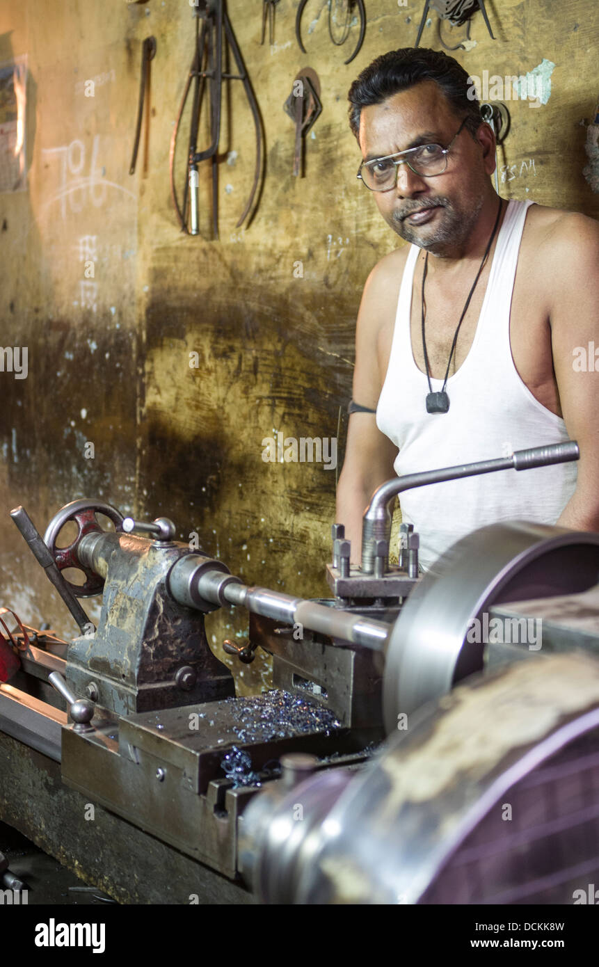 Metal Worker - Jaipur, Rajasthan, India Stock Photo