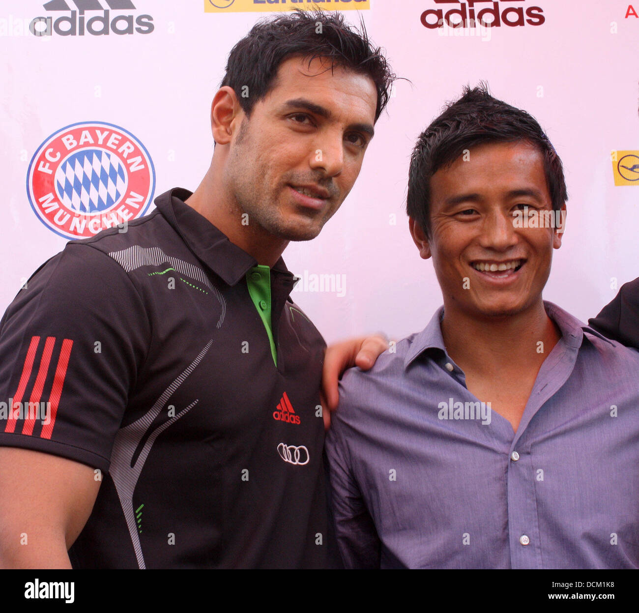 Bollywood actor John Abraham with Baichung Bhutia  FC Bayern Munchen Youth Cup - photocall New Delhi, India - 15.10.11 Stock Photo