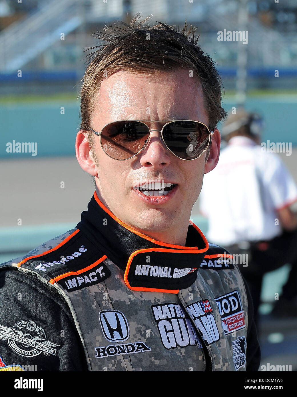 File Photos Indycar Driver Wheldon Dies After Track Smash Indycar Driver Dan Wheldon Has 8565