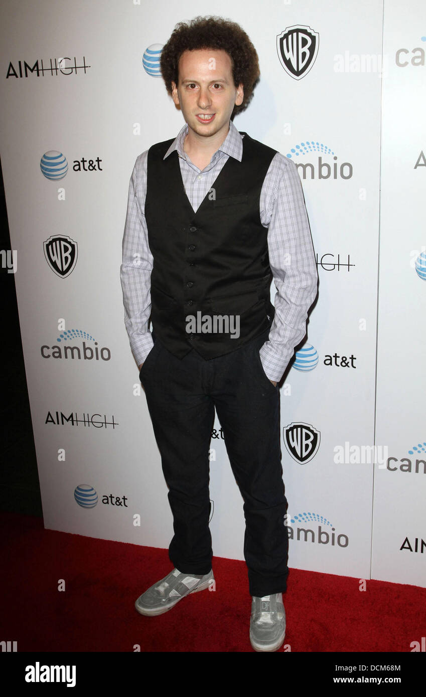 Josh Sussman Cambio And Warner Bros. Digital Distribution celebrates ...