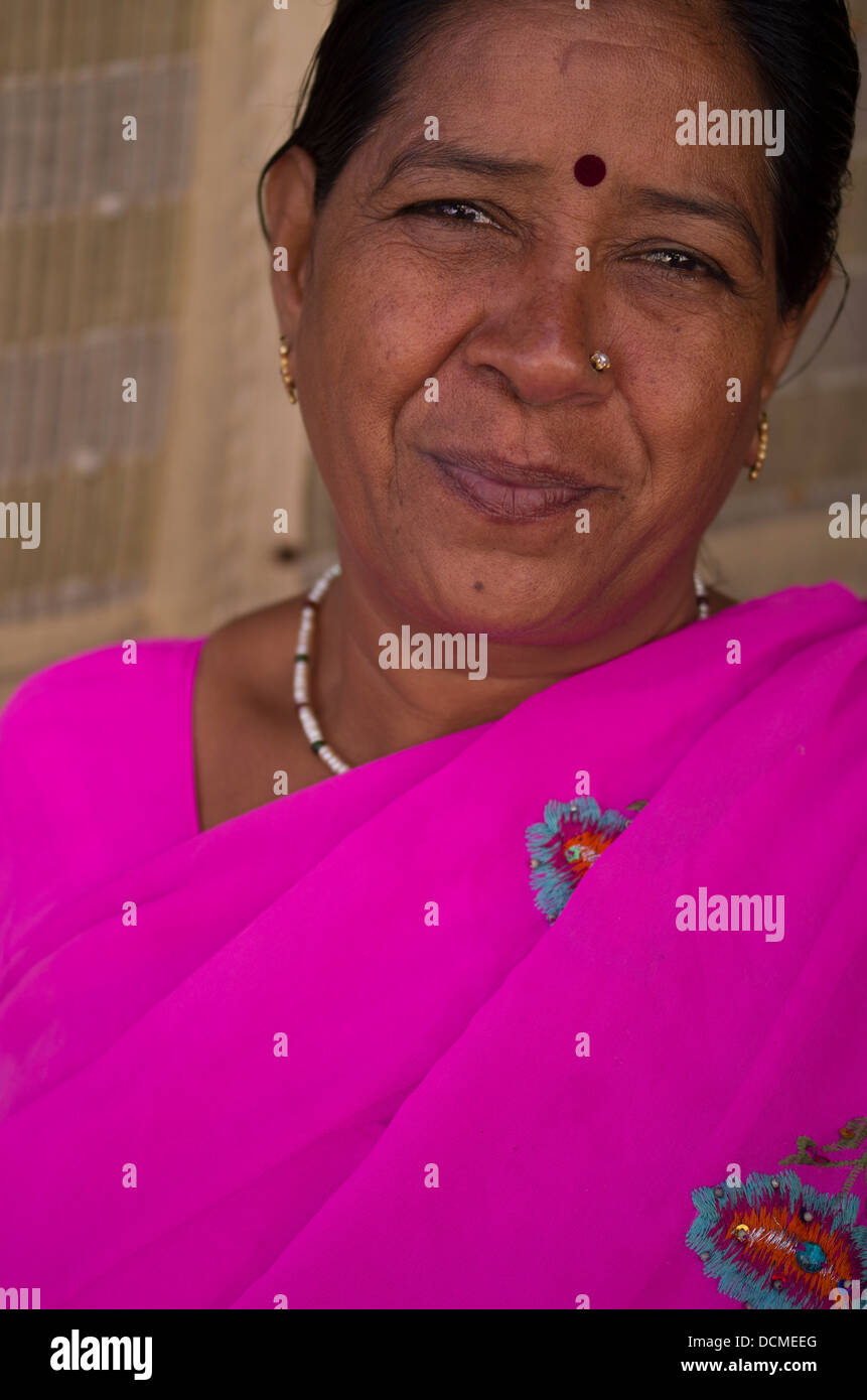 Indian woman in saree hi-res stock photography and images - Alamy