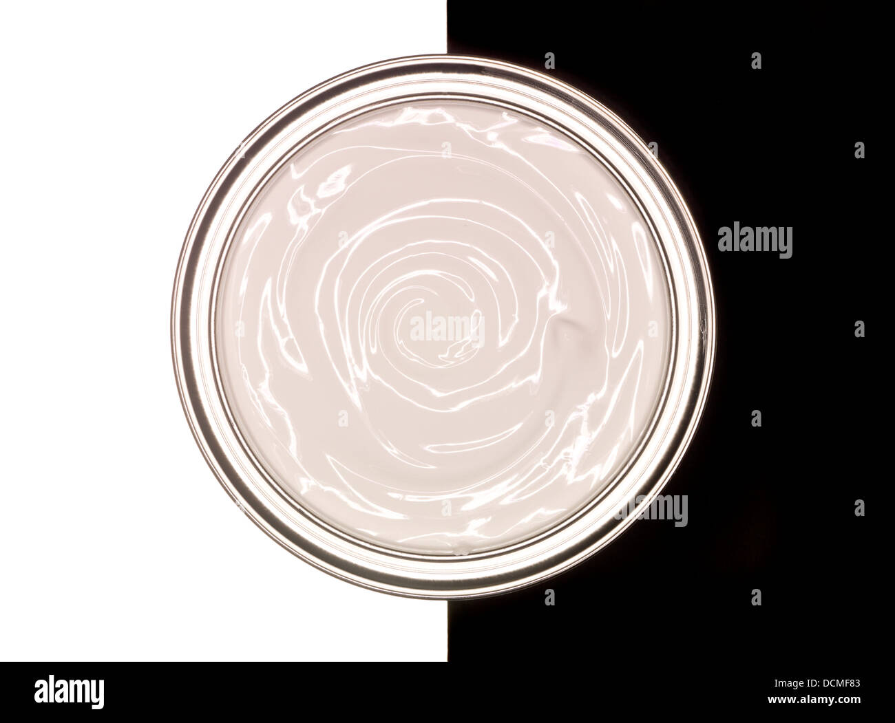 Black gloss paint hi-res stock photography and images - Alamy