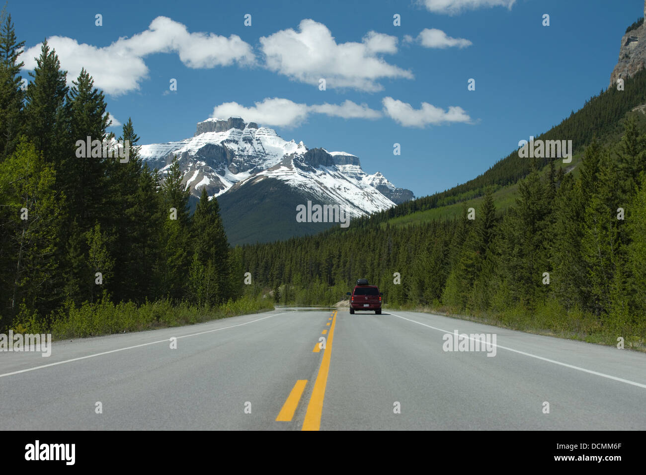 ICEFIELDS PARKWAY BANFF JASPER NATIONAL PARK ALBERTA CANADA Stock Photo