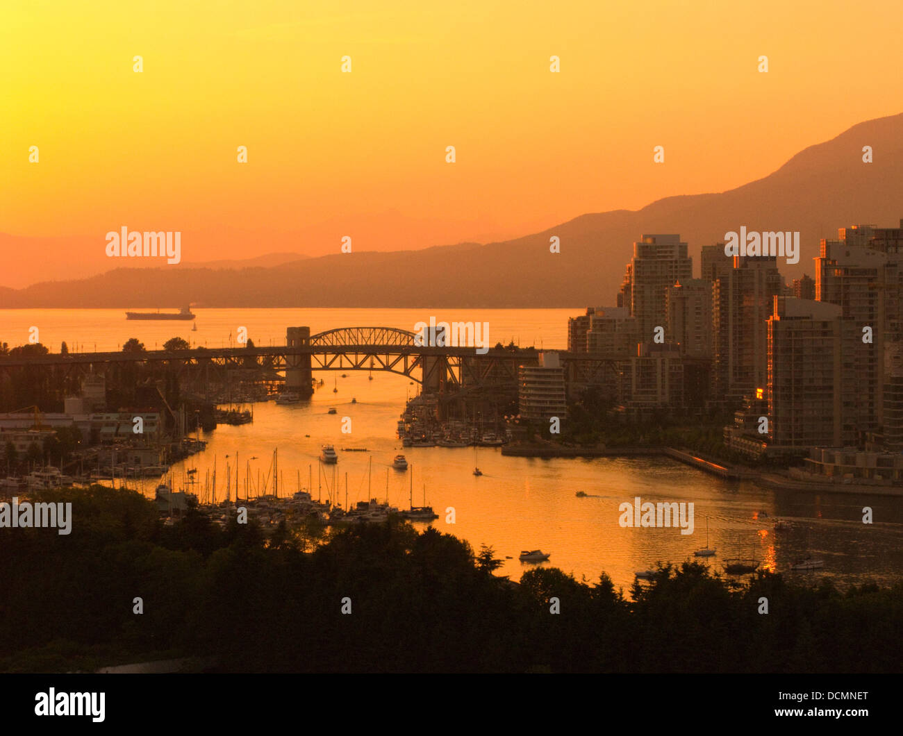 BURRARD STREET BRIDGE FALSE CREEK VANCOUVER SKYLINE BRITISH COLUMBIA ...