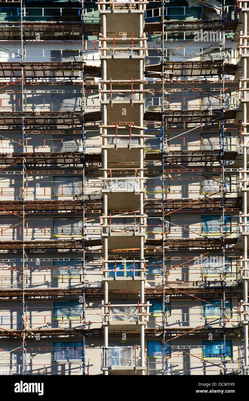 Construction site man made structure steel hi-res stock photography and ...